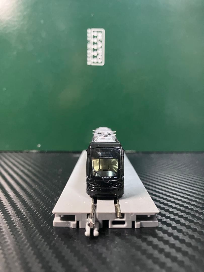 美品 KATO 富山市内環状線＜セントラム(黒)＞