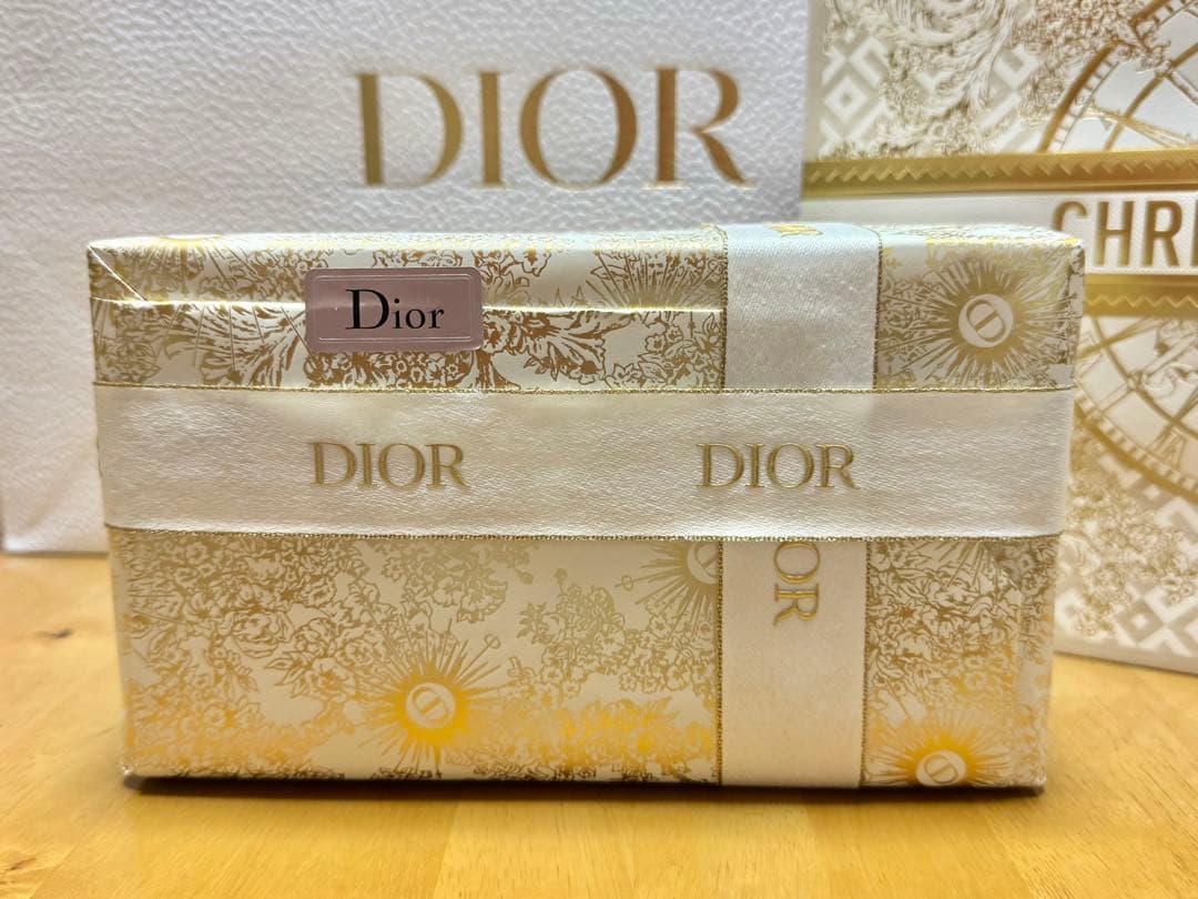 ディオールホリデーオファー