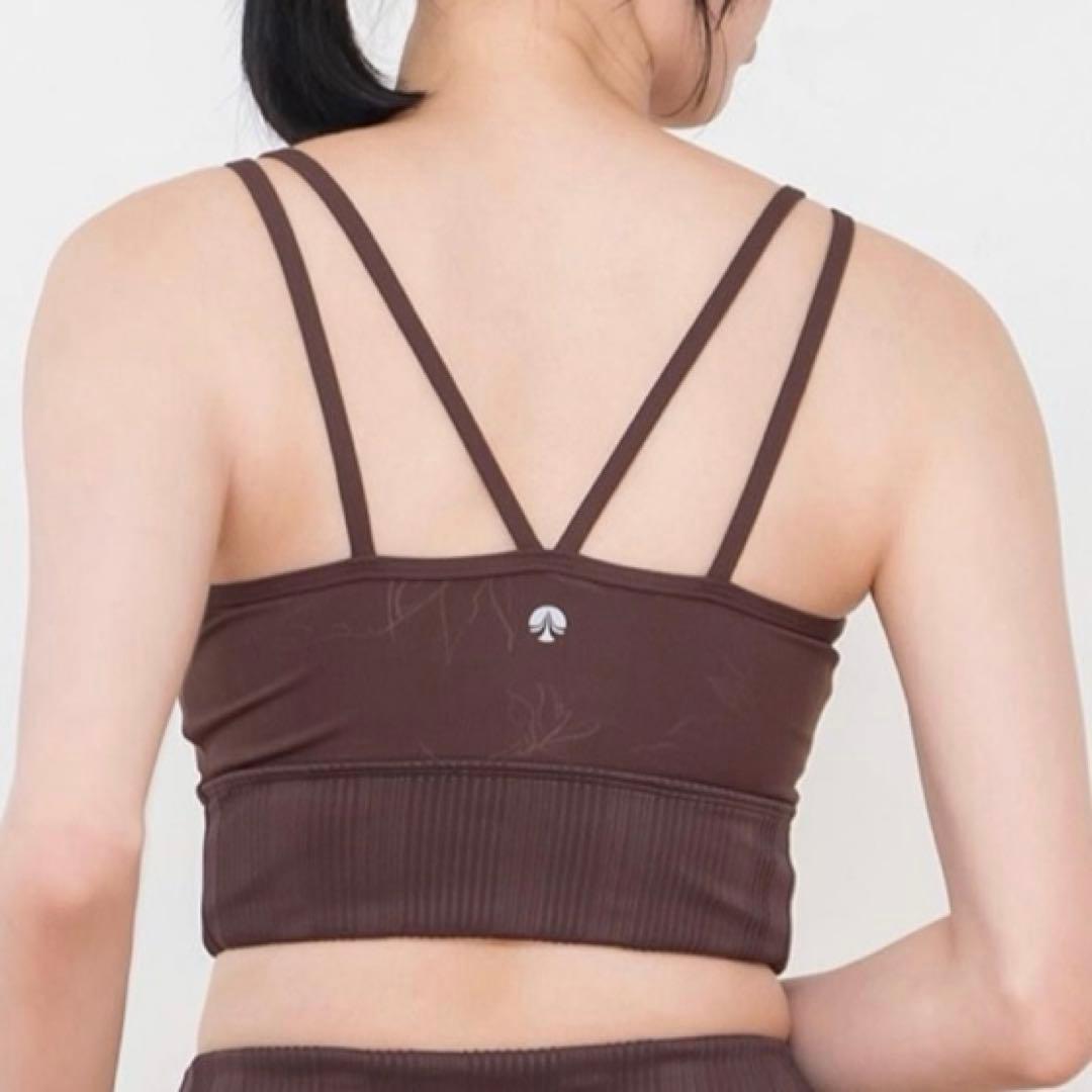 【SUKALA】 エンボスリーフブラトップ＆エンボスリーフレギンス