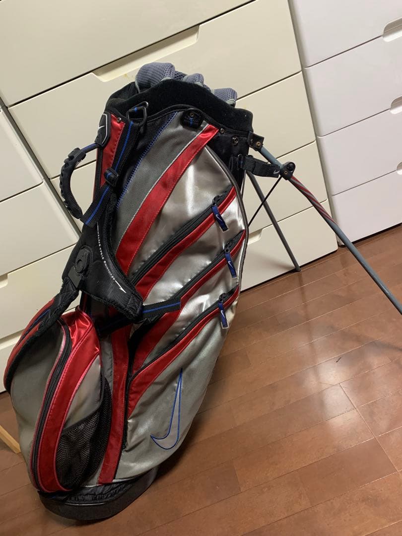 Nike キャディバッグ 赤銀 スタンド付き　ゴルフ