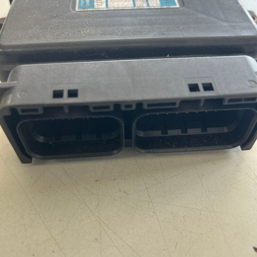 スズキ　エンジンコンピュータ　33920-82GH3