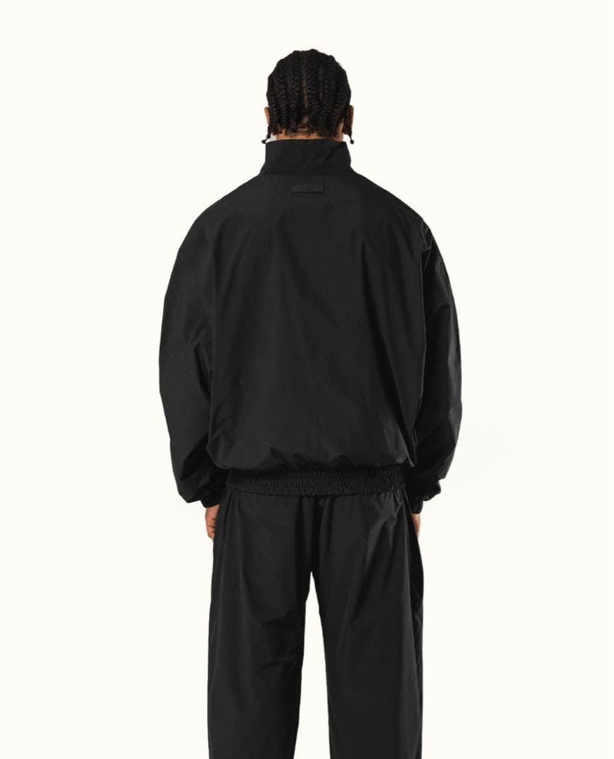 【新品未使用未開封】LYFT ナイロンセットアップ