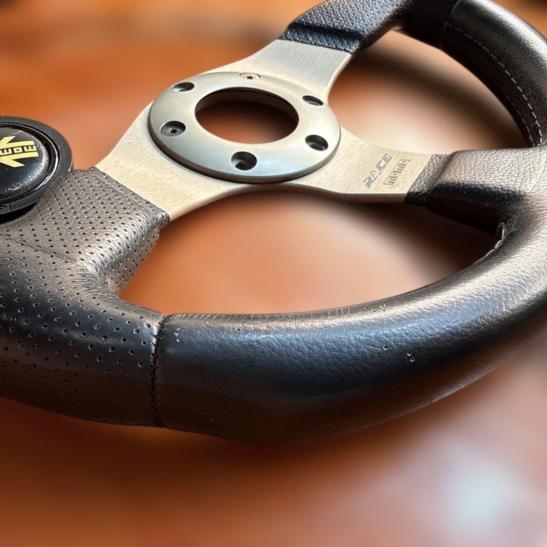 momo race 320mm ステアリング やっぱ小径のもんよ