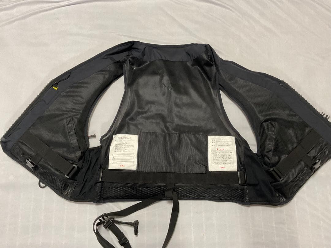 フィッシングベスト　F キャップにネーム入り