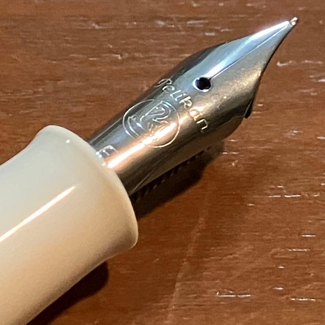 Pelikan 万年筆 M205 ホワイト 中古品