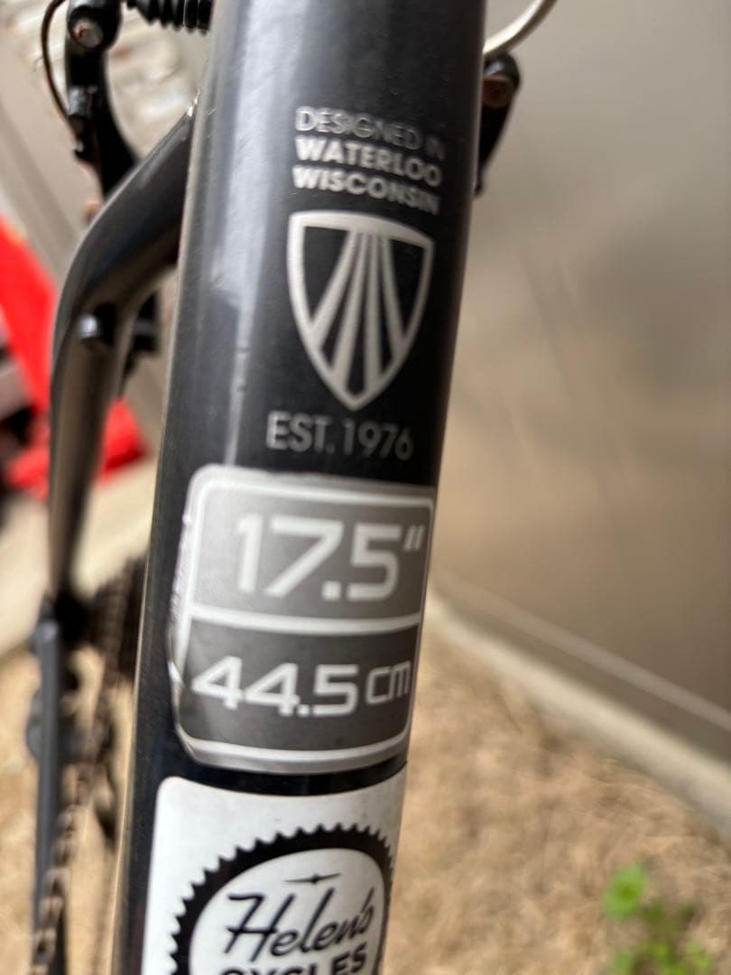 Trek 7.3 FXクロスバイク ブラック 700C 引き取り限定　Mサイズ