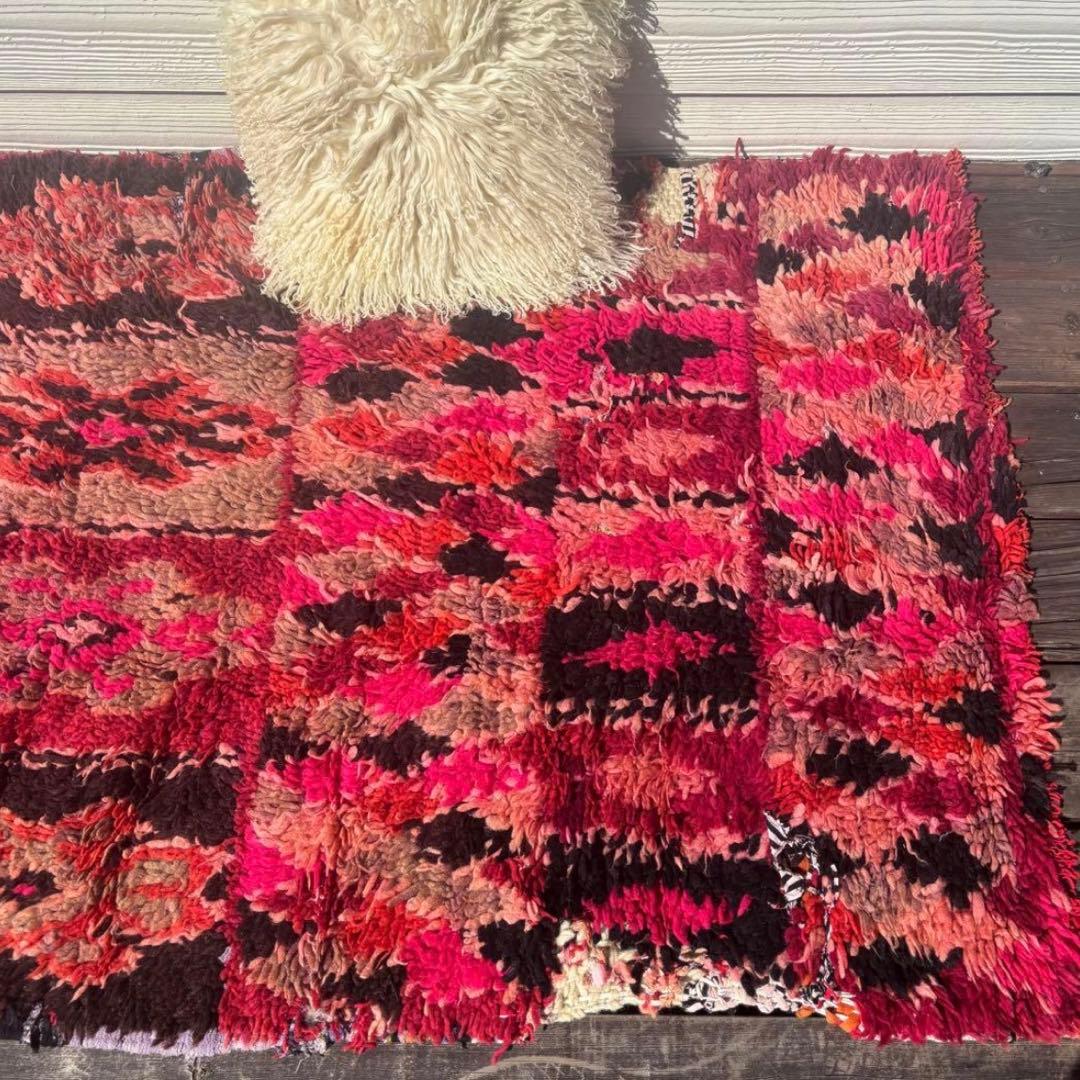 90年代　モロッコビンテージ　ラグ　ベニワレン　ビビッドピンク