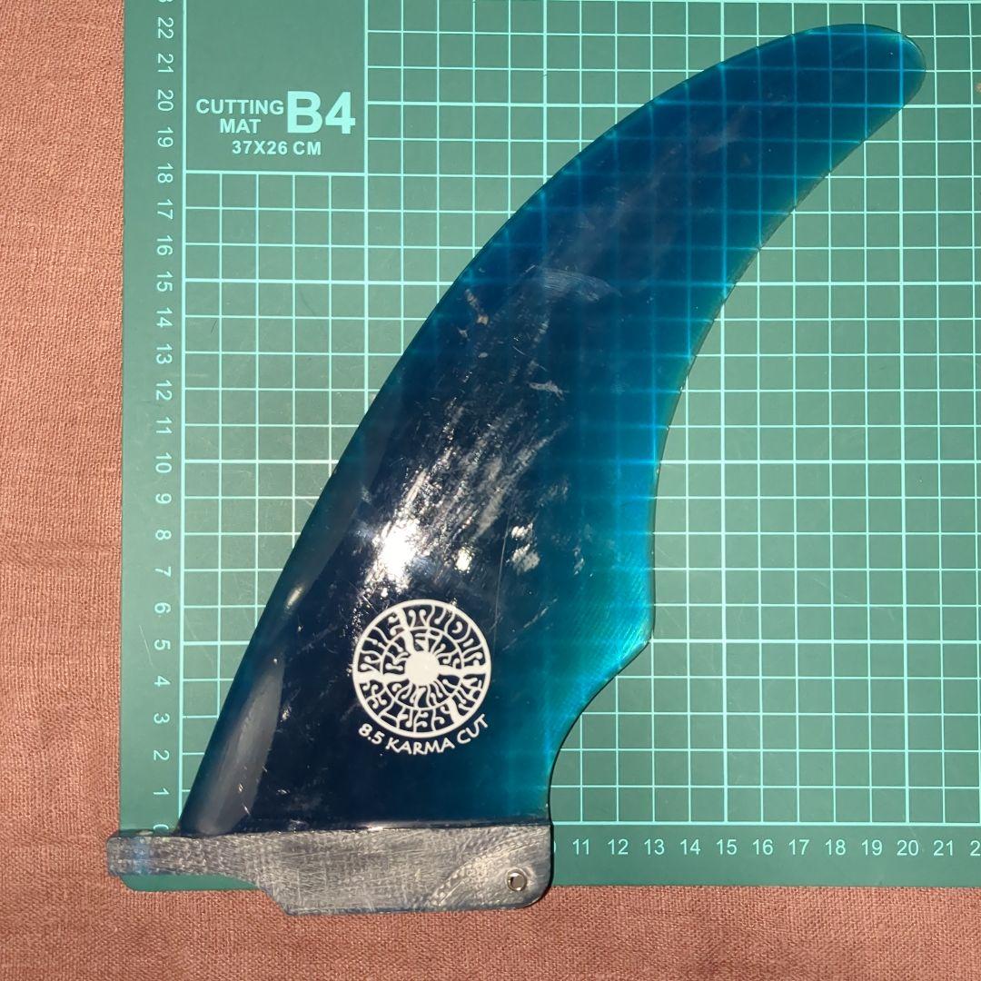 ジョエル・チューダー　カットフィン8.5 KARMA CUT