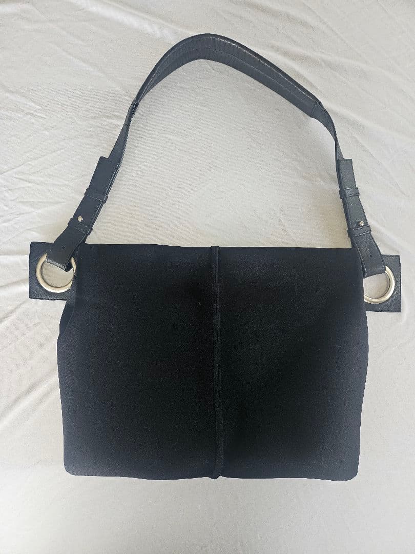 美品　kawa-kawa　ボディバッグLサイズ