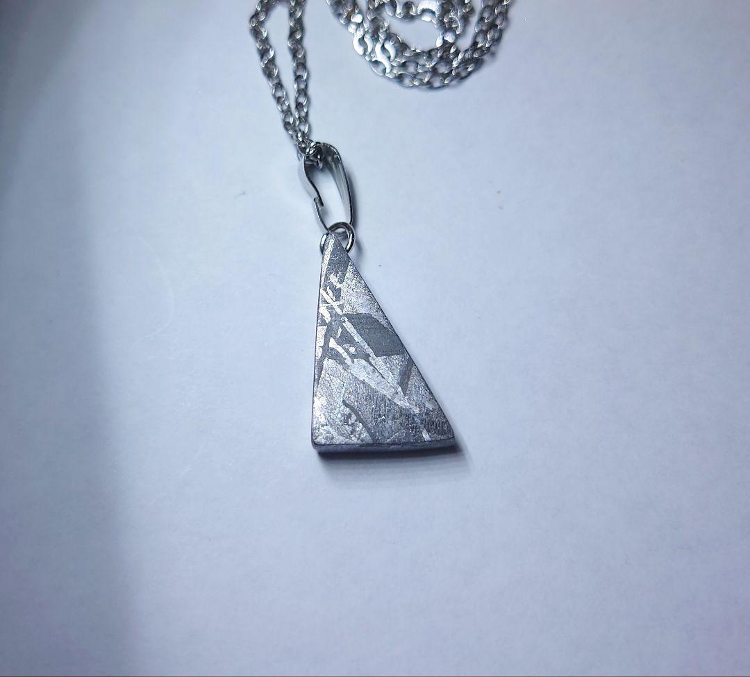 ギベオン隕石　ネックレス　鉄隕石