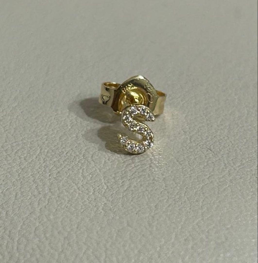 スタージュエリー　K18 ダイヤモンド　イニシャル　ピアス
