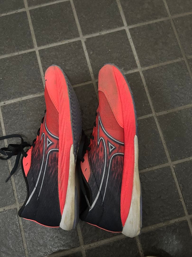 ミズノウェーブデュエル4 27.0cm 赤