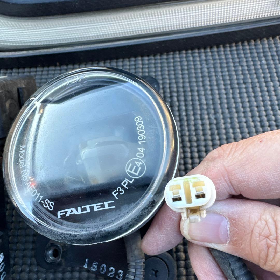 スバル　エクシーガ　クロスオーバー7 純正デイライトフォグランプ左右セット中古品