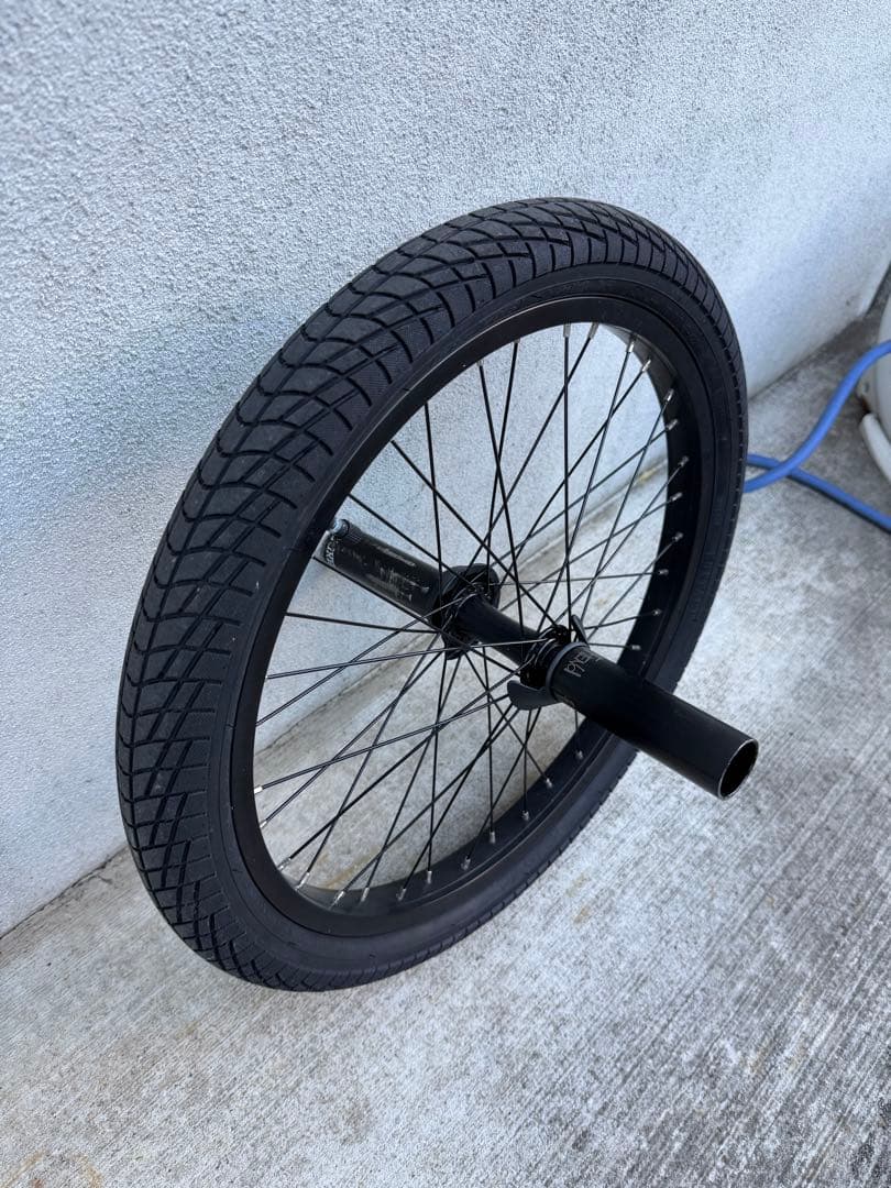 お得！ BMXフロント用ホイール タイヤ&ペグ&ハブガード付き