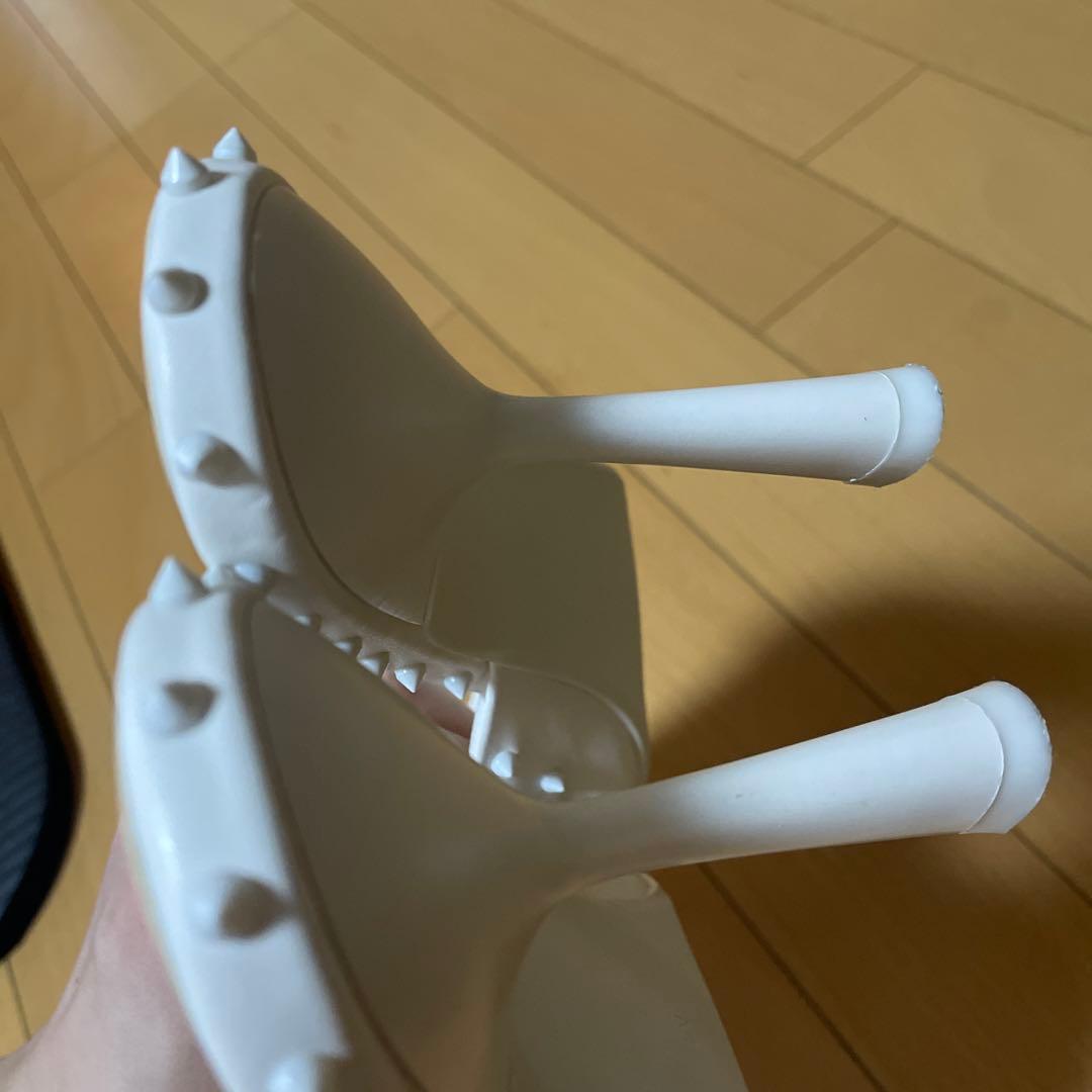 テコエ 最終価格！yello QUINN SANDALS