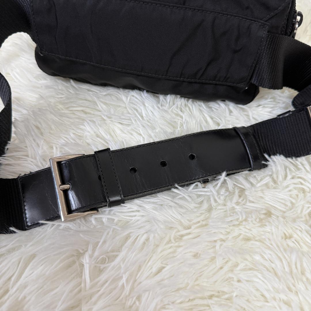 Clauvia様✨PRADA プラダ ボディバッグ ウエストバッグ 三角ロゴ