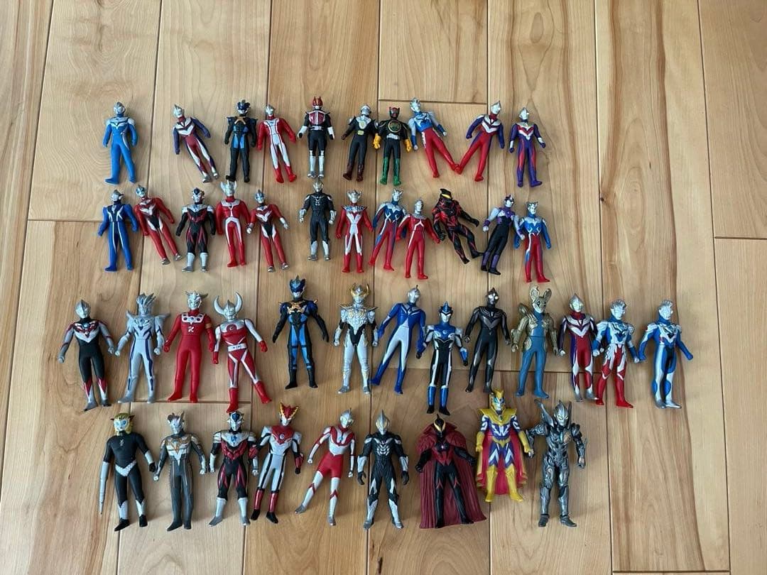 ウルトラマン・特撮・怪獣 ソフビ フィギュアセット 約100体