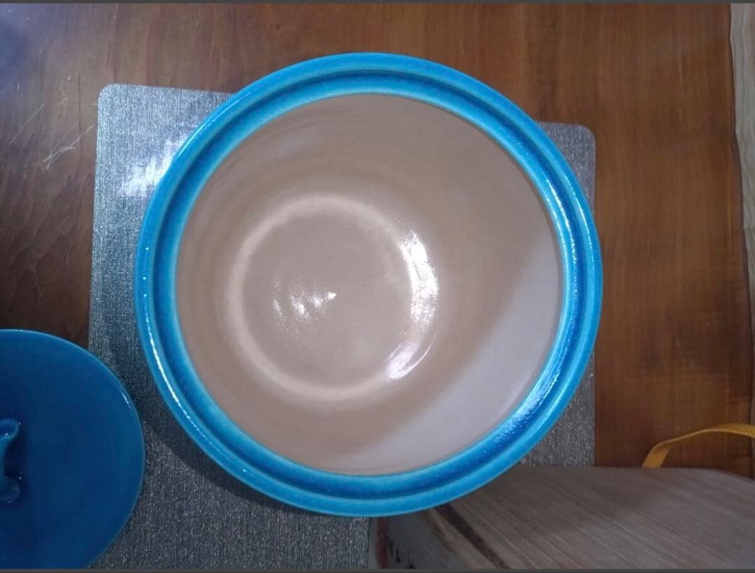 W002 加藤瑞山 作 萬古焼 土耳古釉 荒磯 波鯉文 水指（共箱・塗蓋付）