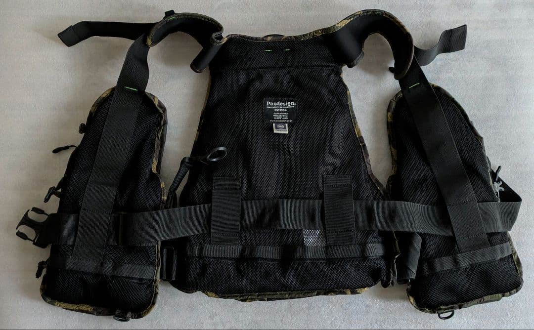 Coreman　pazdesign　フィッシングベスト　カモフラージュ柄