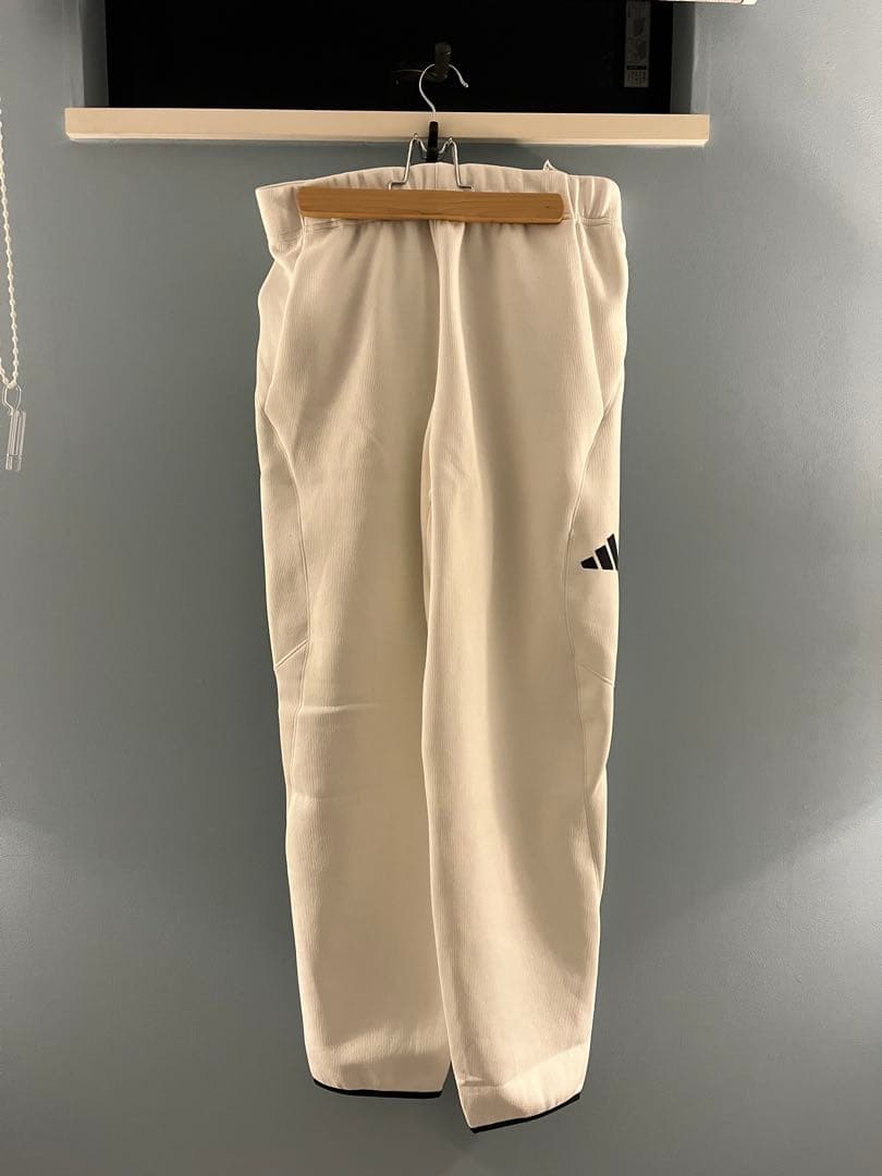 アディダス ZNE フーディー パンツ　セットアップ メンズ Mサイズ　未使用品