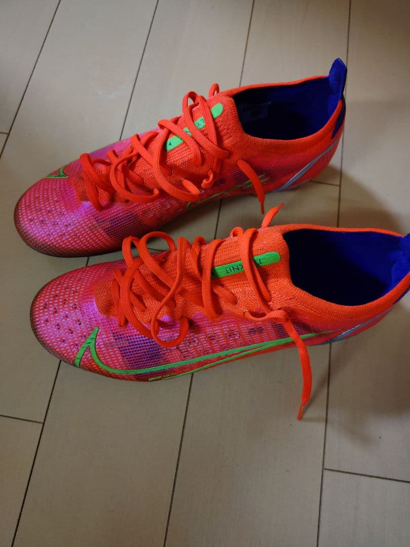 ナイキ マーキュリアル ヴェイパー