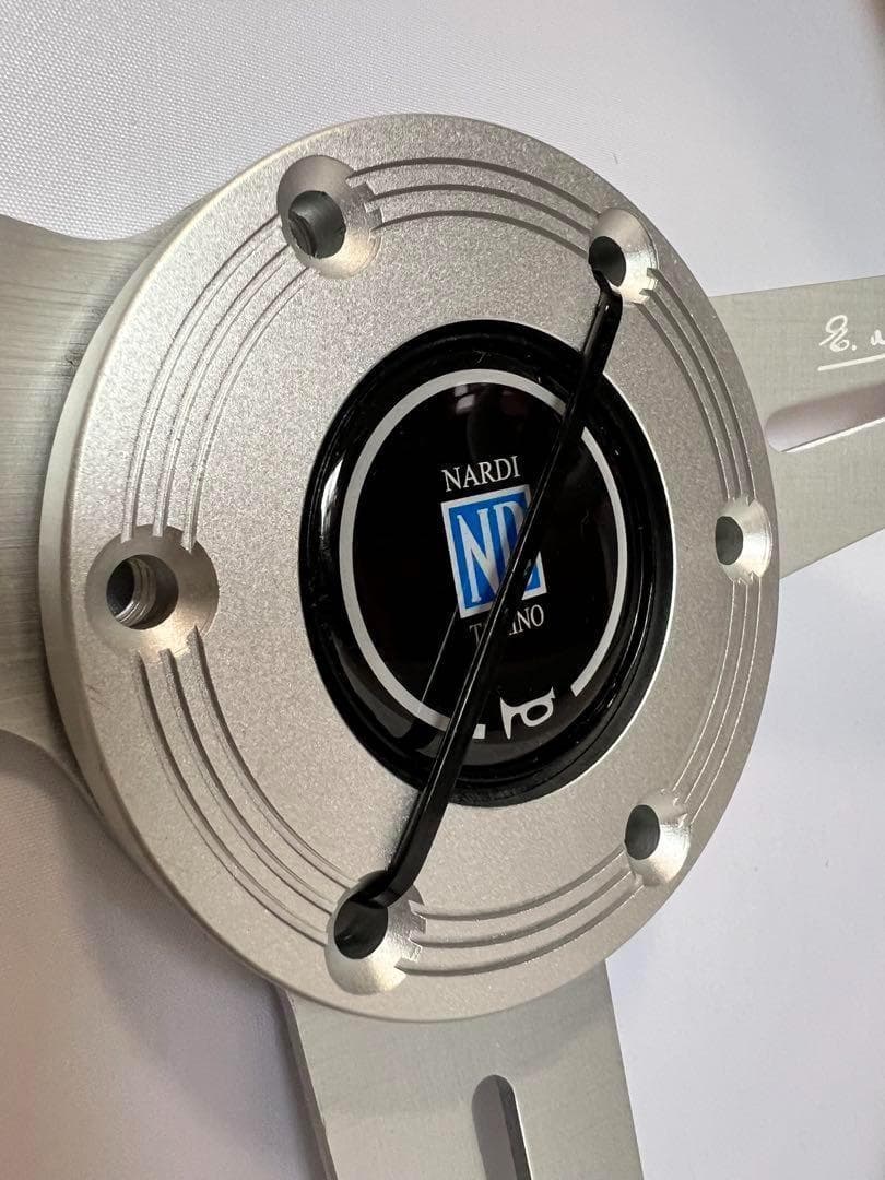新品未使用 ナルディ 社外 ウッドナルディ ステアリング 送料無料　茶