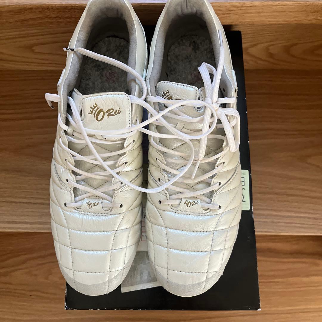 ATHLETA サッカーシューズ ホワイト(スパイク)