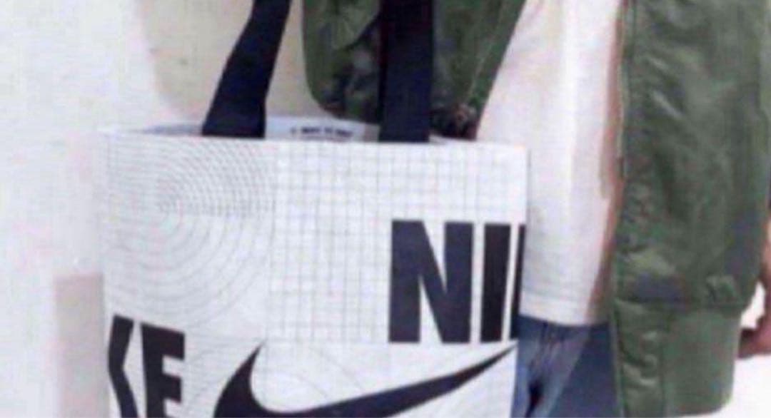 Ｓサイズ30枚NIKE ナイキ　紙袋　ショッピングバッグ　ショッパー新品