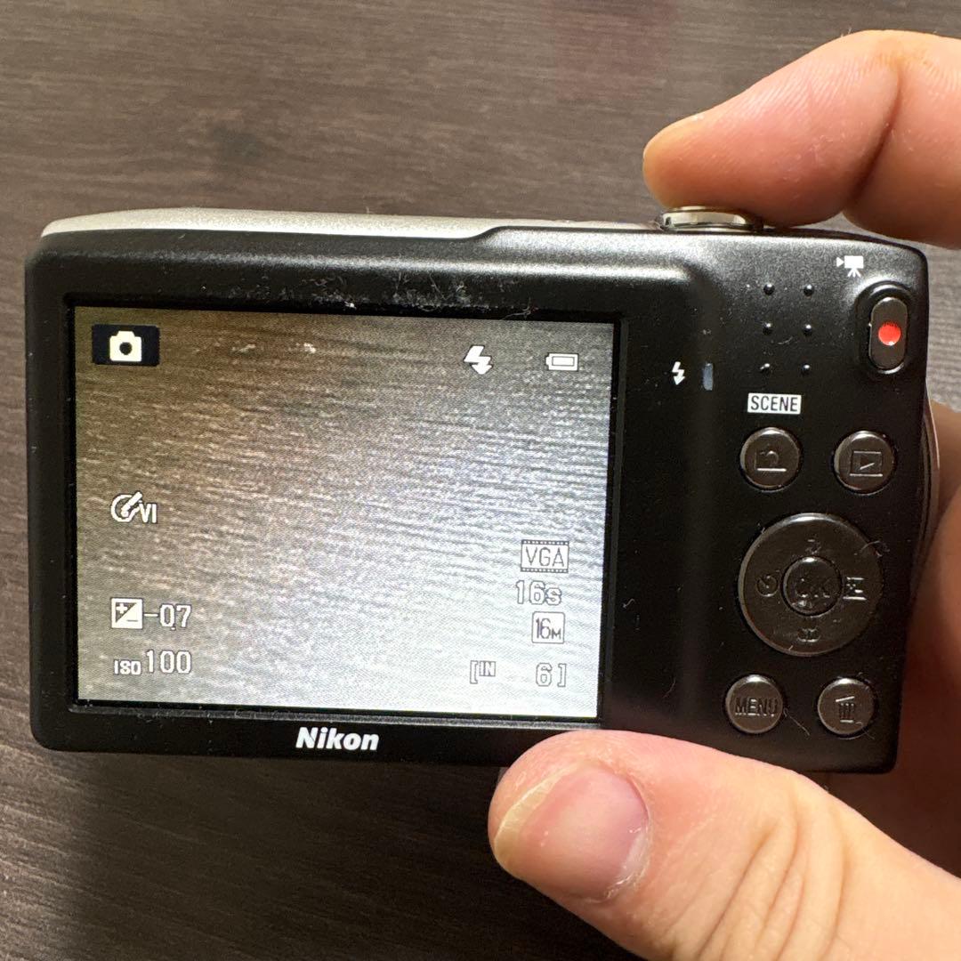 Nikon COOLPIX S3300 コンパクトデジタルカメラ