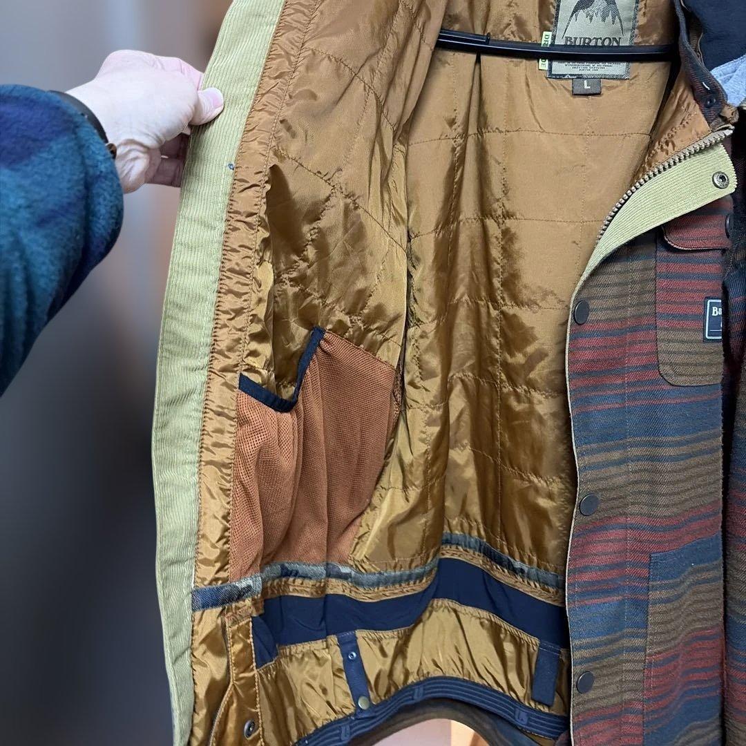 【最終値下大人気美品】BURTON 中綿フーディジャケット ボーダー柄Lサイズ