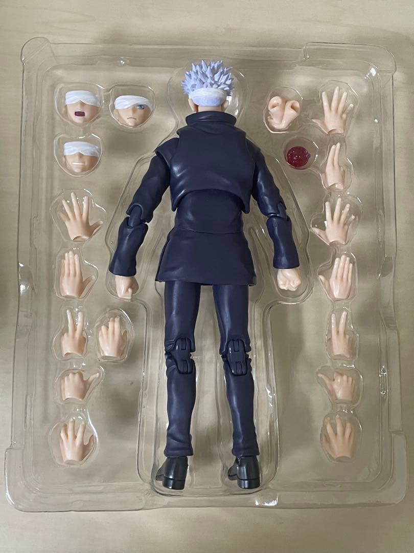 shフィギュアーツ　呪術廻戦　五条悟　フィギュア