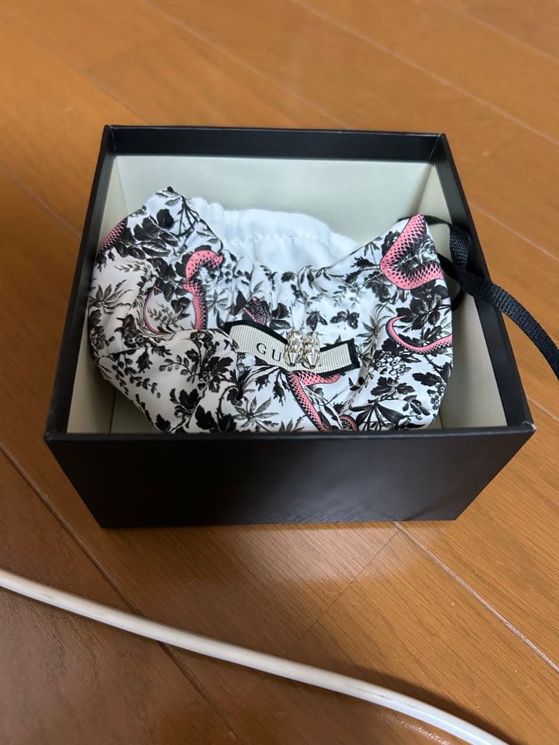 【美品】【現行】GUCCI ピアス　スクエア&ラウンド スタッズ　GG 925
