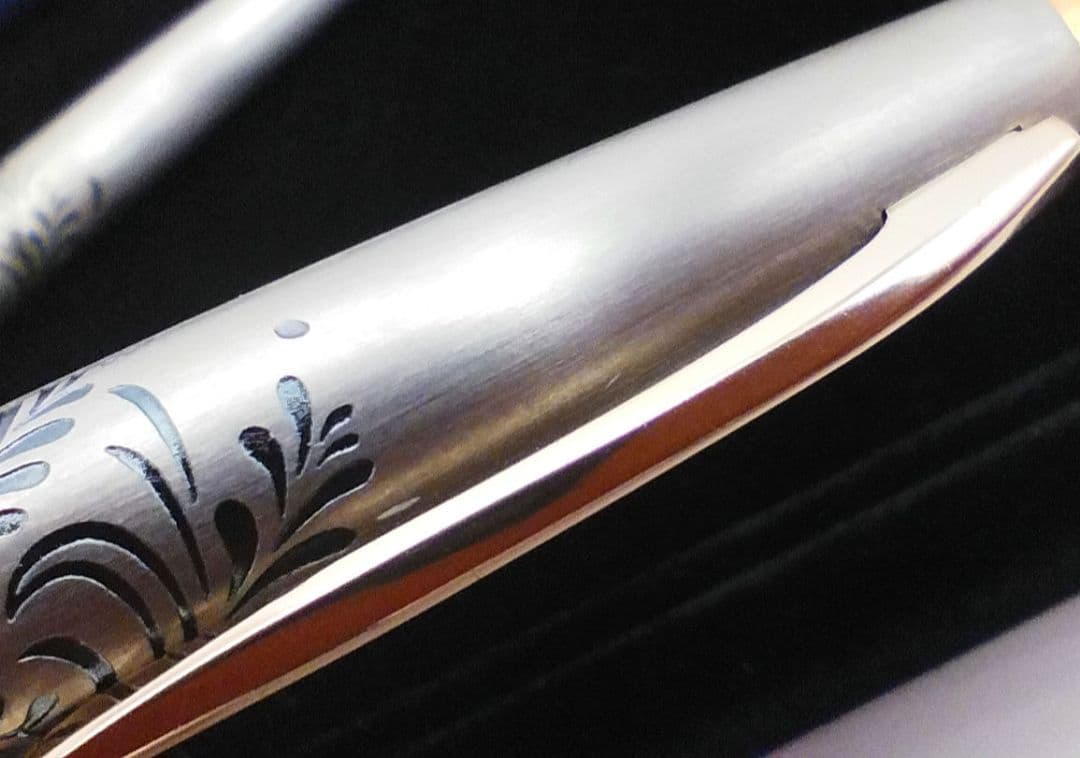 PILOT　パイロット　レディ　万年筆　唐草模様　18ｋー750