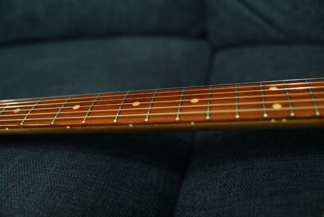 MJTボディ+FenderライセンスAllPartsネックコンポーネントストラト