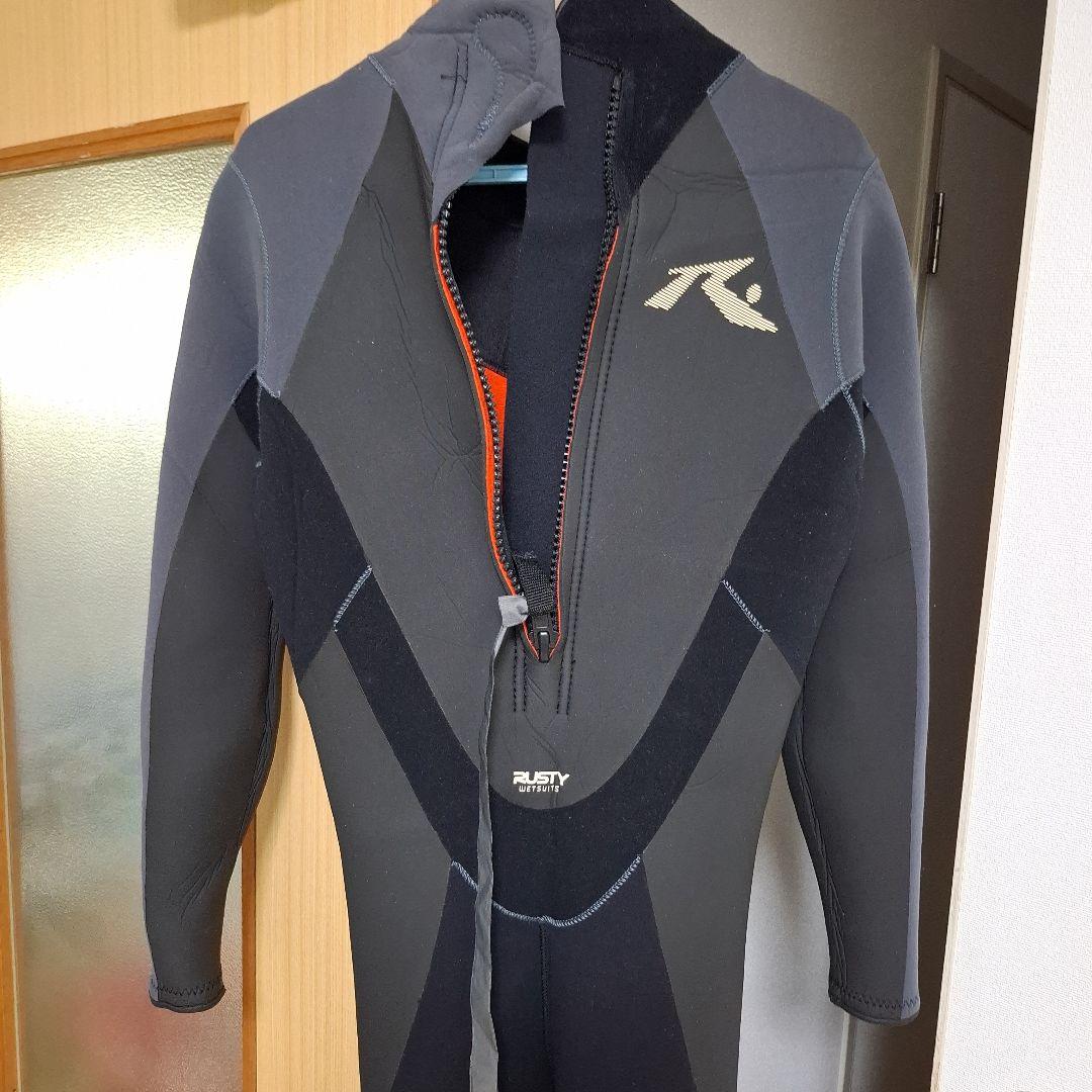 裏地オレンジ、黒とグレーのセミドライスーツ MLサイズ