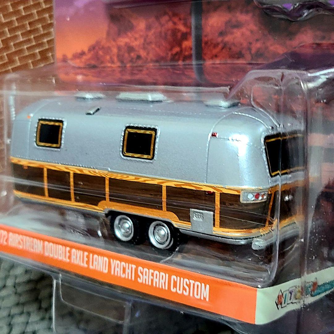 グリーンライト　エアストリーム　ウッディスタイル　1/64