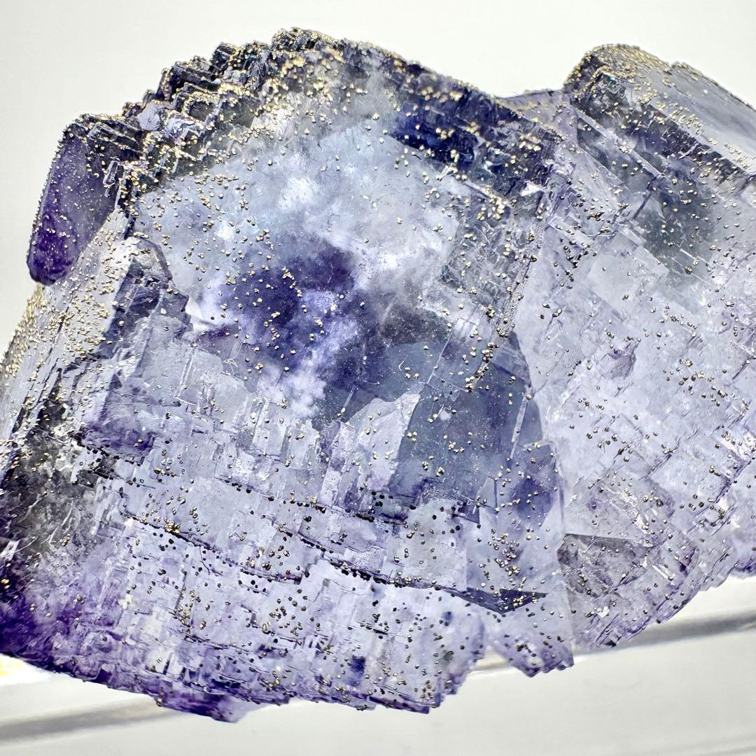 566 中国　ヤオガンシャン産　フローライト&パイライト