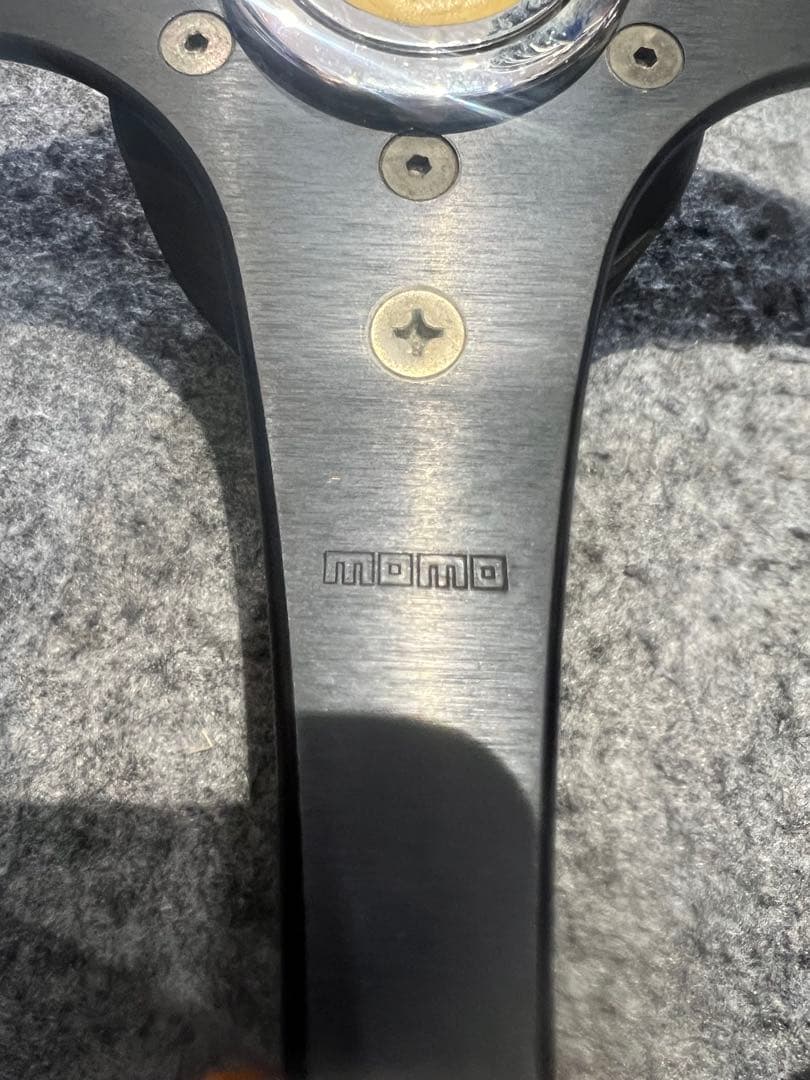 MOMO ステアリングホイール 11-96