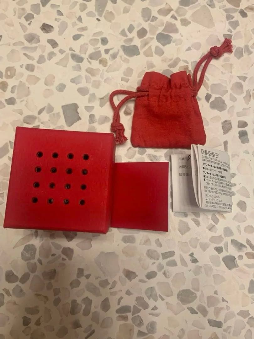 Dieselフープピアス 赤い箱付き