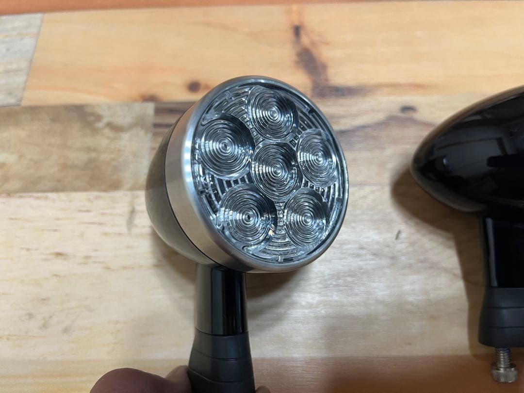 トライアンフ　LEDウインカー　ボンネビル　ストリートスクランブラー