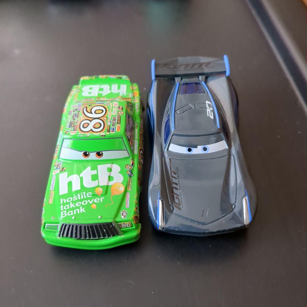 トミカカーズ　ドクターダメージ　アーヴィ　サリー　フィルモア　ディズニートミカ