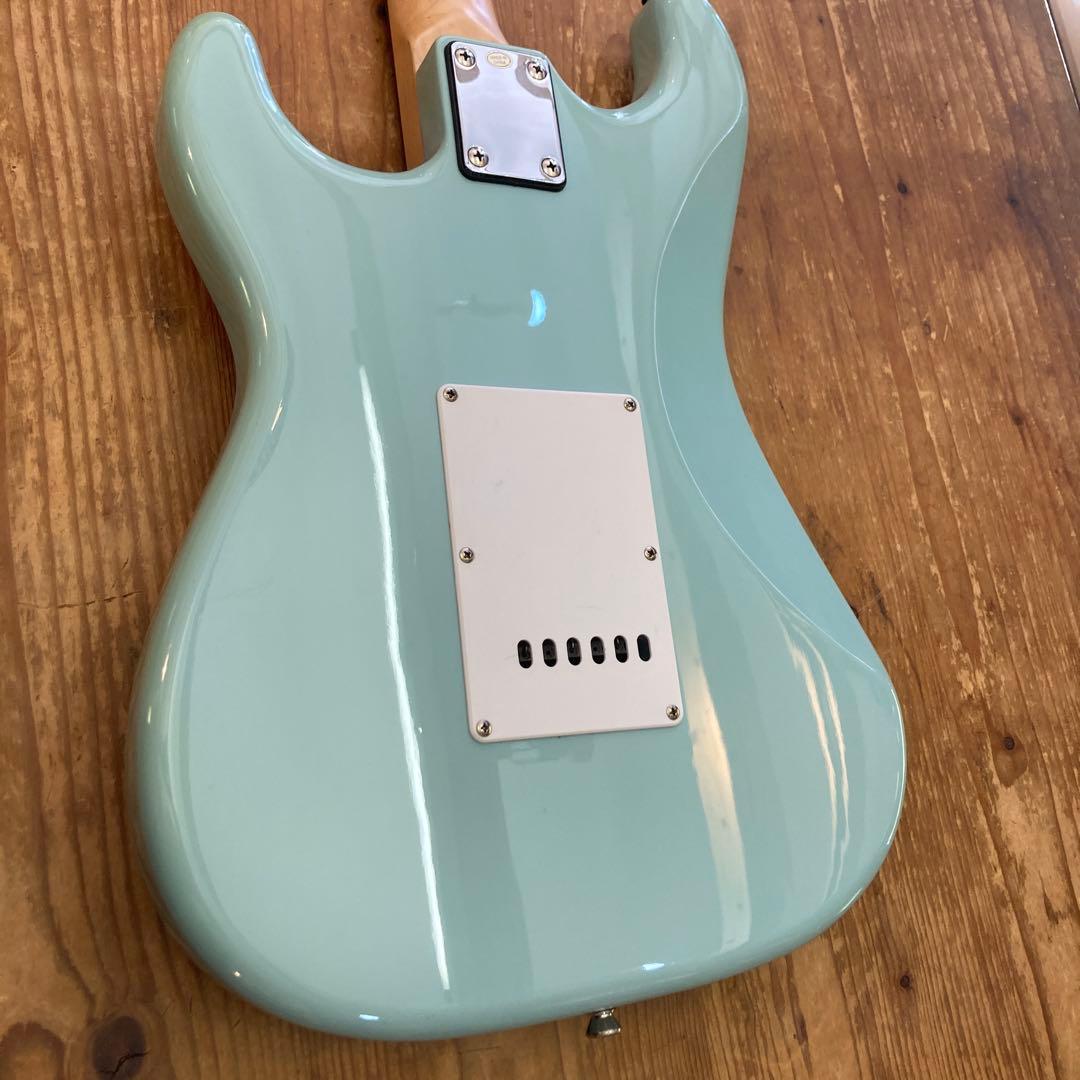 Bacchus バッカス　エレキギター