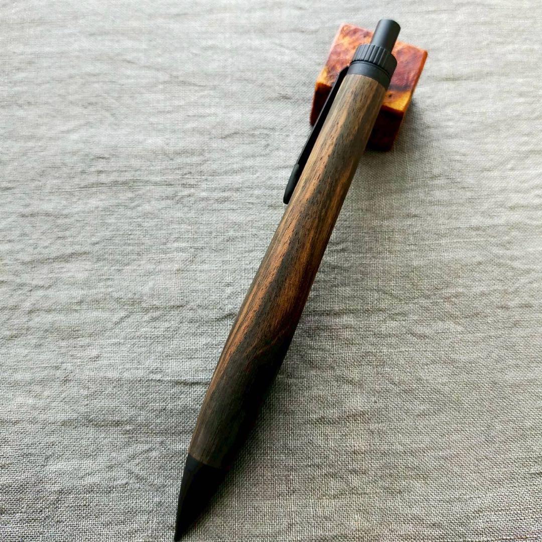 青黒檀　孔雀杢　ハンドメイド　木軸シャープペン　0.5mm　天然木　ブラック
