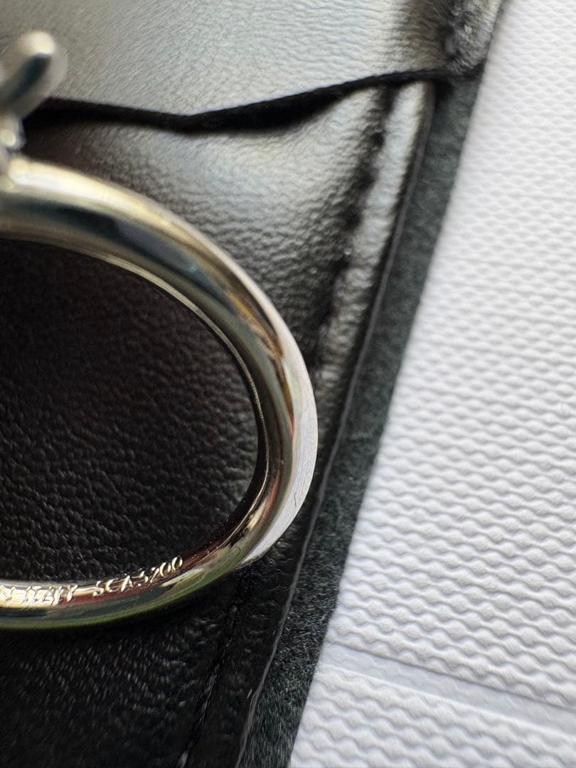 【値下げ】【片耳】CELINEセリーヌ　ノット スモールフープ　ピアス シルバー