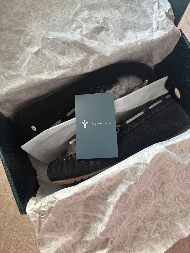 W7サイズ／EMU Amity Cuff モカシン　ブラック