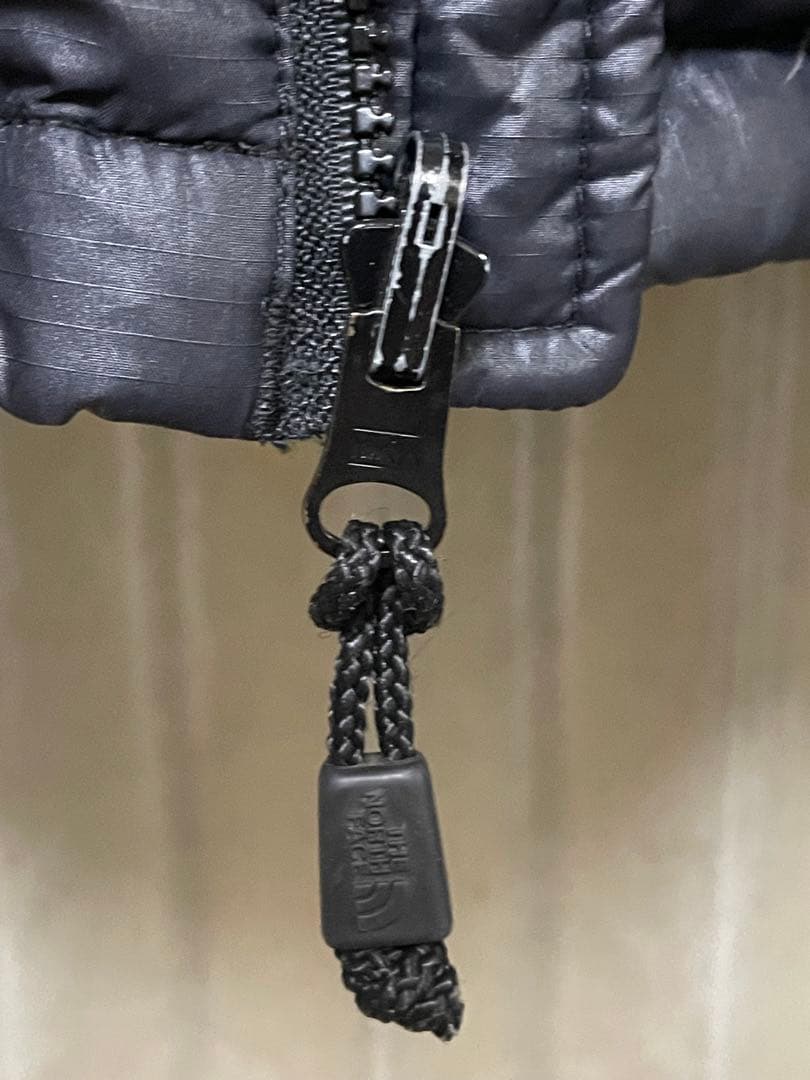 ノースフェイス　ヌプシ　THE NORTH FACE 700 ダウンジャケット