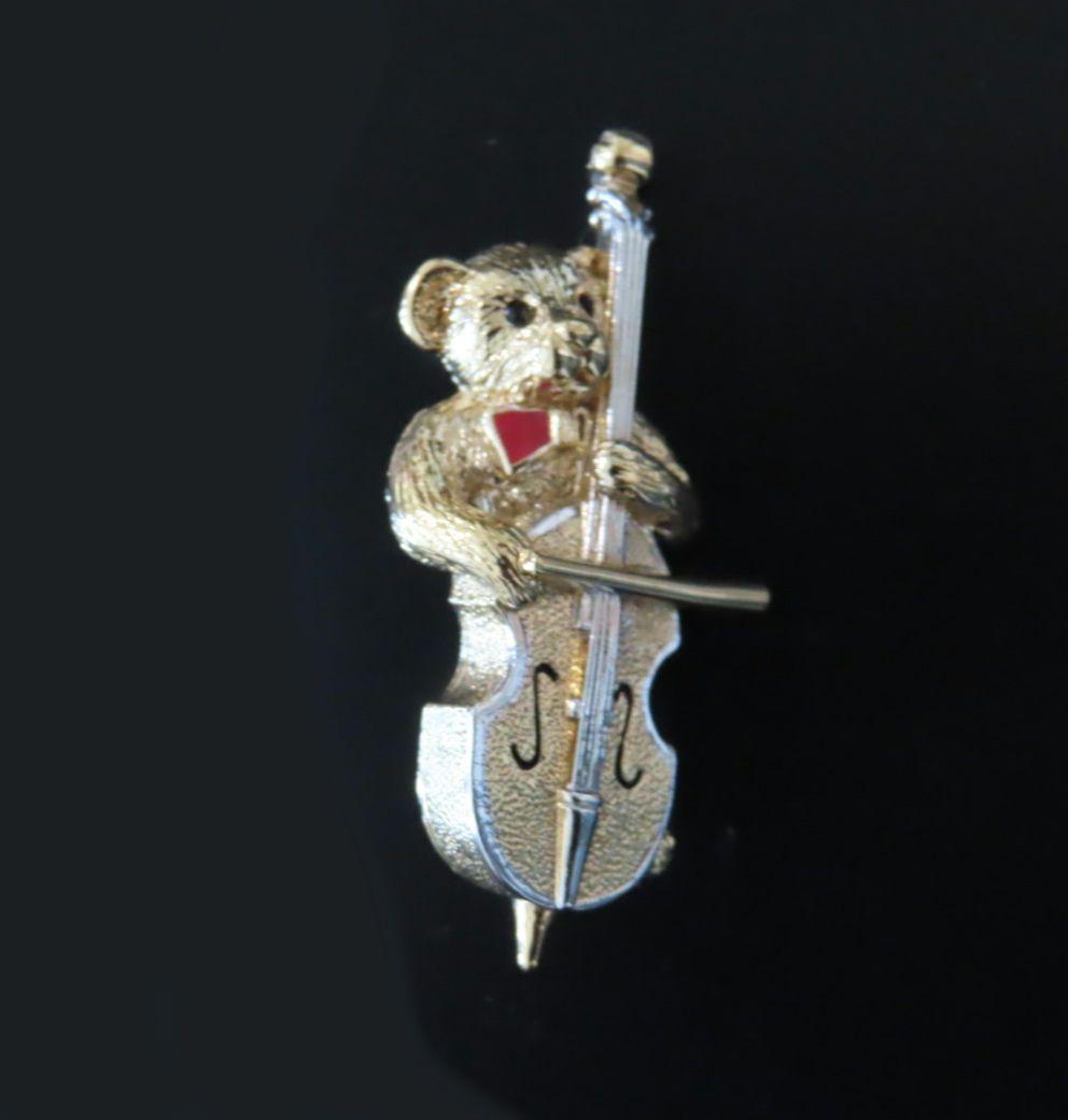 【美品】バーバリー　BURBERRY　ピンブローチ　ベアー　ゴールド