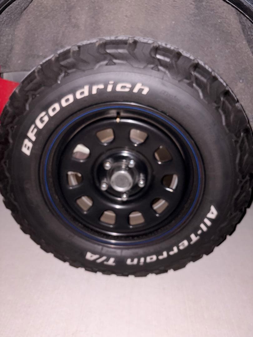 本日最終　BFグットリッチK02 225/70R16デイトナ黒ホイール