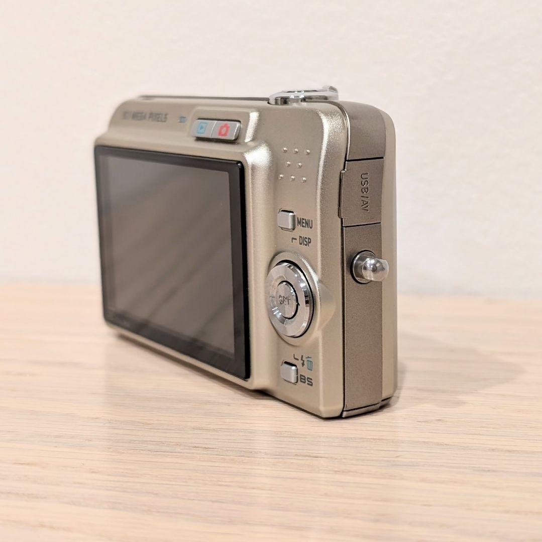 美品 動作確認済 CASIO EX-Z1050 デジカメ 付属品多数 ゴールド