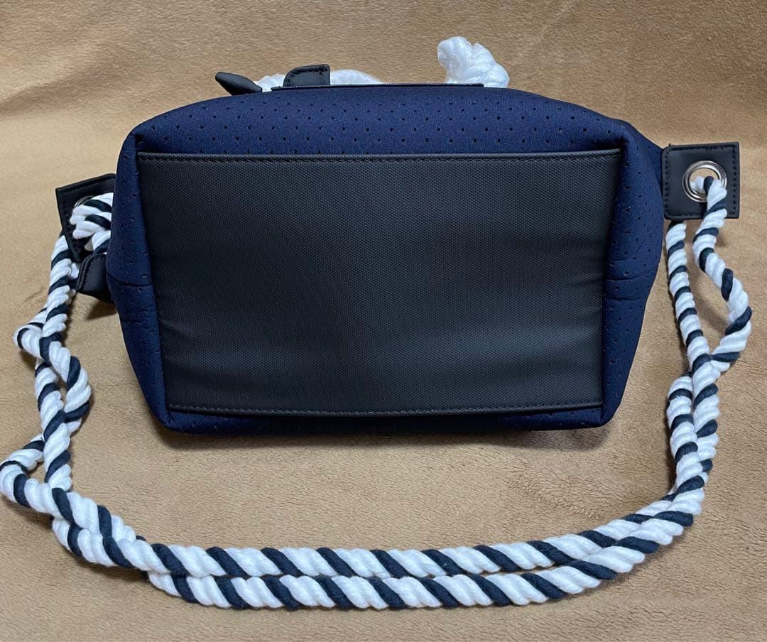 新品パーリーゲイツPEARLY GATES ネオプレーン カートバッグ ネイビー